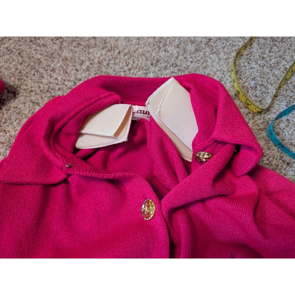 Laura by Alyzia Vintage 2Pc Knit Skirt Suit Womens 4 Pink Gold Button; Vintage - Picture 5 of 12